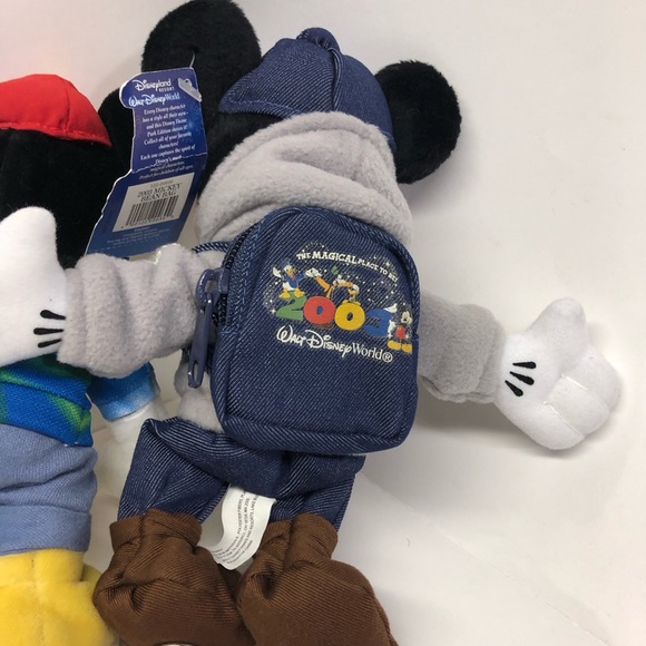 2002/2003 Walt Disney World Mickey Mouse bean bag - Picture 6 of 6